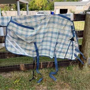 Size 70 schneiders fly sheet perfect condition